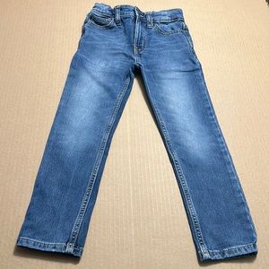 Cat and jack blue jeans size 6 in good shape